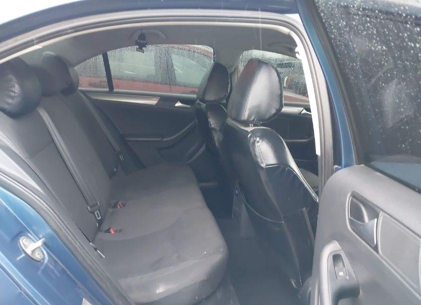 Photo 8 of 2015 Volkswagen Jetta 2.0L TDI S (VIN 3VWLA7AJ5FM292399)