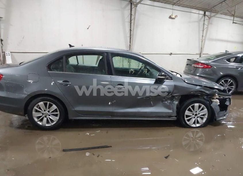 Photo 13 of 2015 Volkswagen Jetta 2.0L TDI SE (VIN 3VWLA7AJ5FM420690)