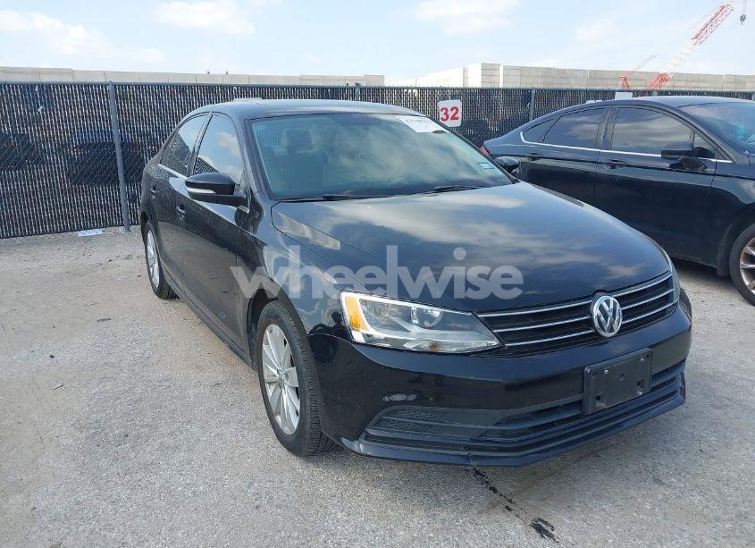 2015 Volkswagen Jetta 2.0L TDI SE (VIN 3VWLA7AJ7FM219342) main photo