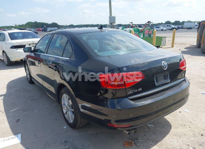 Photo 3 of 2015 Volkswagen Jetta 2.0L TDI SE (VIN 3VWLA7AJ7FM219342)