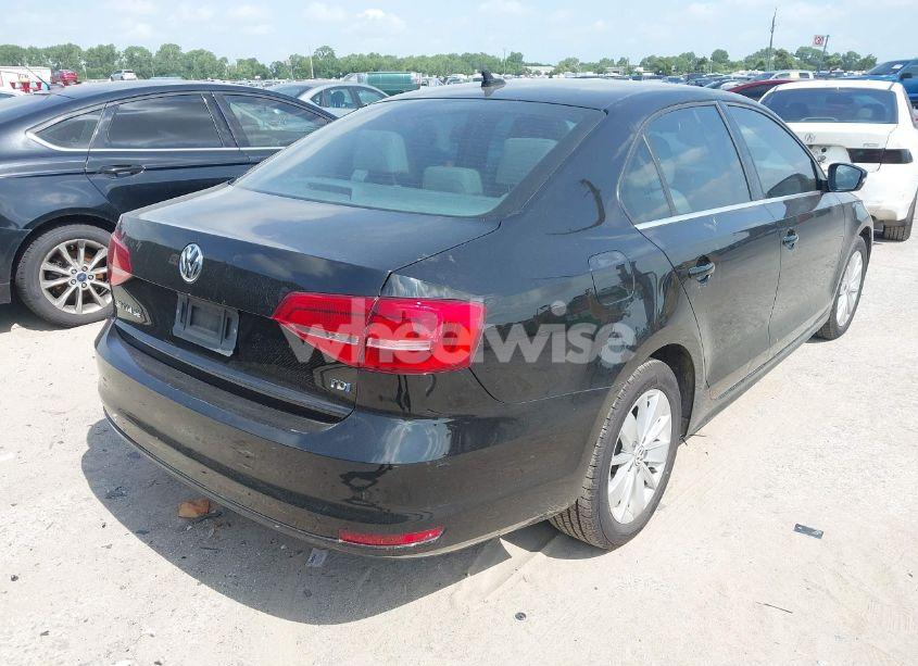 Photo 4 of 2015 Volkswagen Jetta 2.0L TDI SE (VIN 3VWLA7AJ7FM219342)