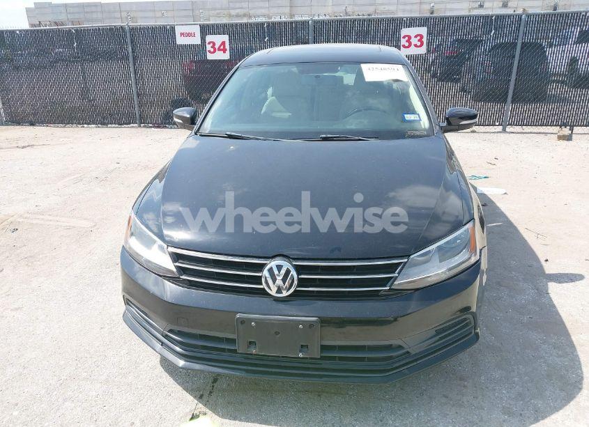 Photo 6 of 2015 Volkswagen Jetta 2.0L TDI SE (VIN 3VWLA7AJ7FM219342)