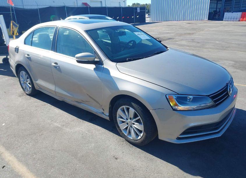 2015 Volkswagen Jetta 2.0L TDI SE (VIN 3VWLA7AJ7FM254186) main photo