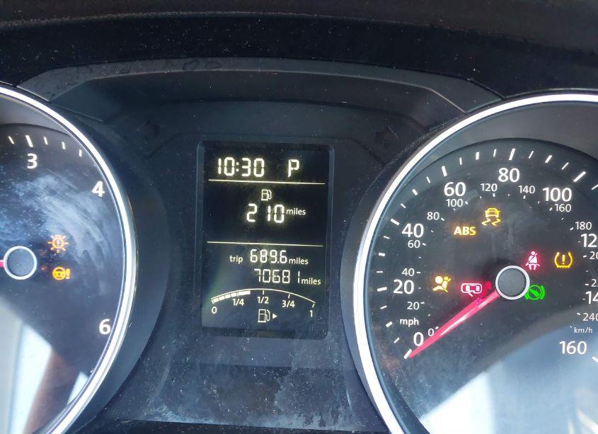 Photo 15 of 2015 Volkswagen Jetta 2.0L TDI SE (VIN 3VWLA7AJ7FM254186)