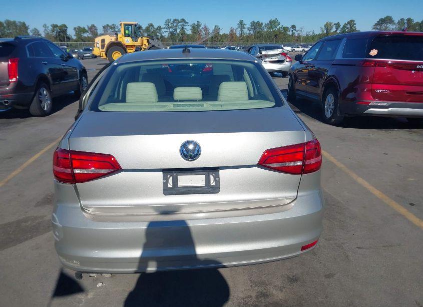 Photo 16 of 2015 Volkswagen Jetta 2.0L TDI SE (VIN 3VWLA7AJ7FM254186)