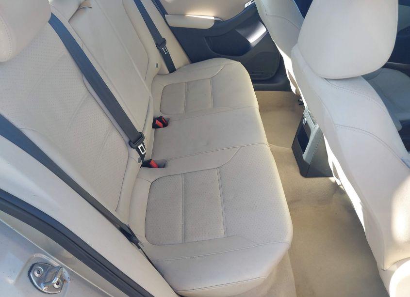 Photo 8 of 2015 Volkswagen Jetta 2.0L TDI SE (VIN 3VWLA7AJ7FM254186)