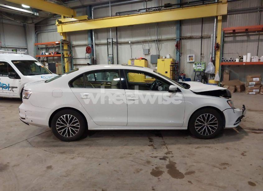 Photo 13 of 2015 Volkswagen Jetta 2.0L TDI SE (VIN 3VWLA7AJ7FM296633)