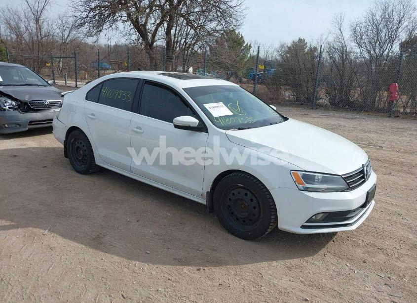2015 Volkswagen Jetta 2.0L TDI SEL (VIN 3VWLA7AJ8FM204381) main photo