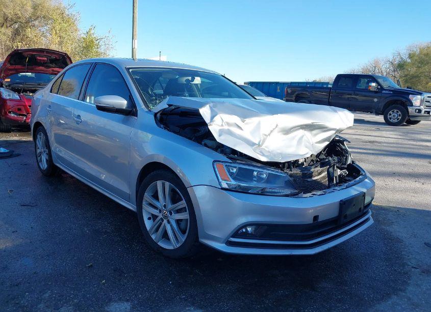 2015 Volkswagen Jetta 2.0L TDI SEL (VIN 3VWLA7AJ9FM262712) main photo