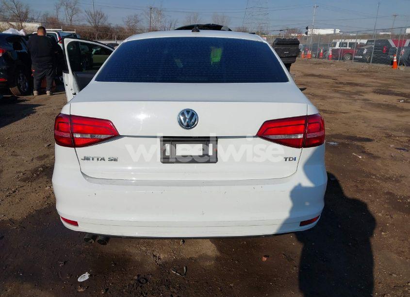Photo 17 of 2015 Volkswagen Jetta 2.0L TDI SE (VIN 3VWLA7AJXFM347283)