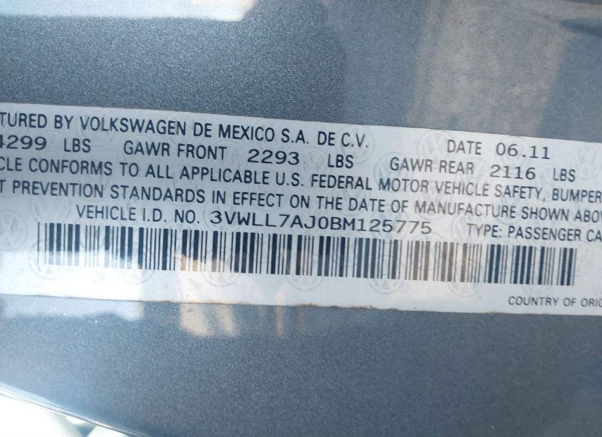 Photo 9 of 2011 Volkswagen Jetta 2.0L TDI (VIN 3VWLL7AJ0BM125775)