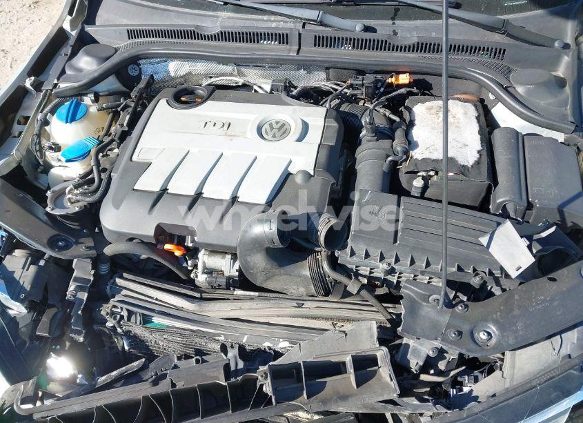 Photo 10 of 2012 Volkswagen Jetta 2.0L TDI (VIN 3VWLL7AJ0CM070228)