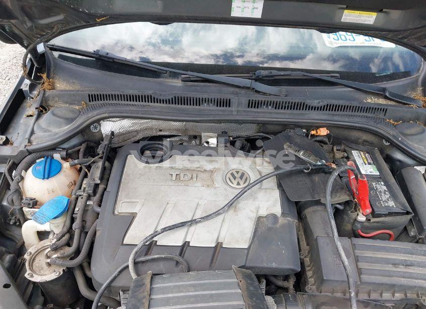 Photo 10 of 2012 Volkswagen Jetta 2.0L TDI (VIN 3VWLL7AJ0CM341353)