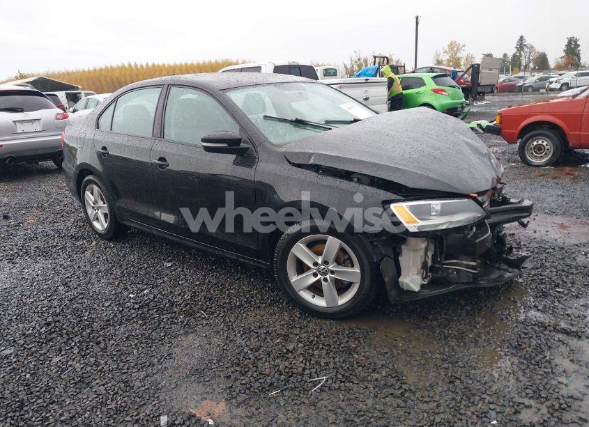 2012 Volkswagen Jetta 2.0L TDI (VIN 3VWLL7AJ0CM471472) main photo