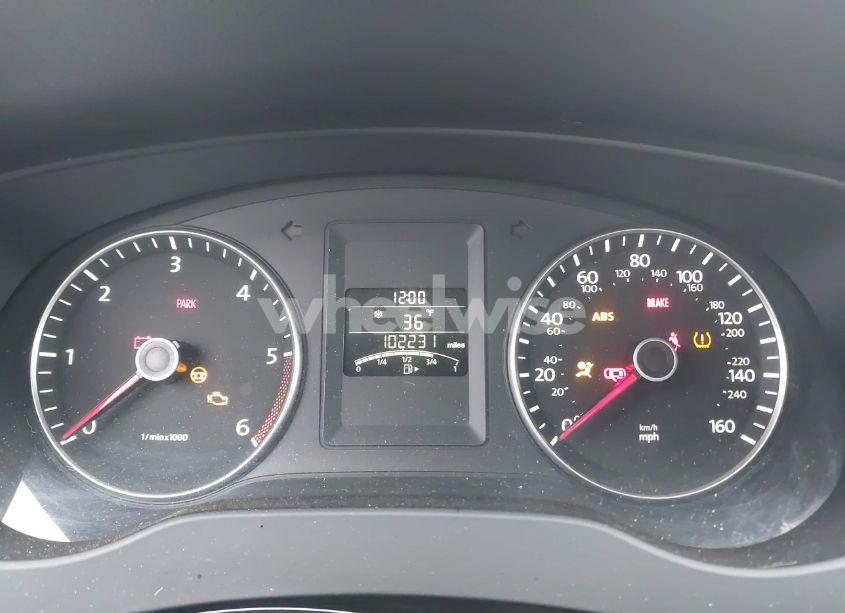 Photo 7 of 2012 Volkswagen Jetta 2.0L TDI (VIN 3VWLL7AJ0CM471472)