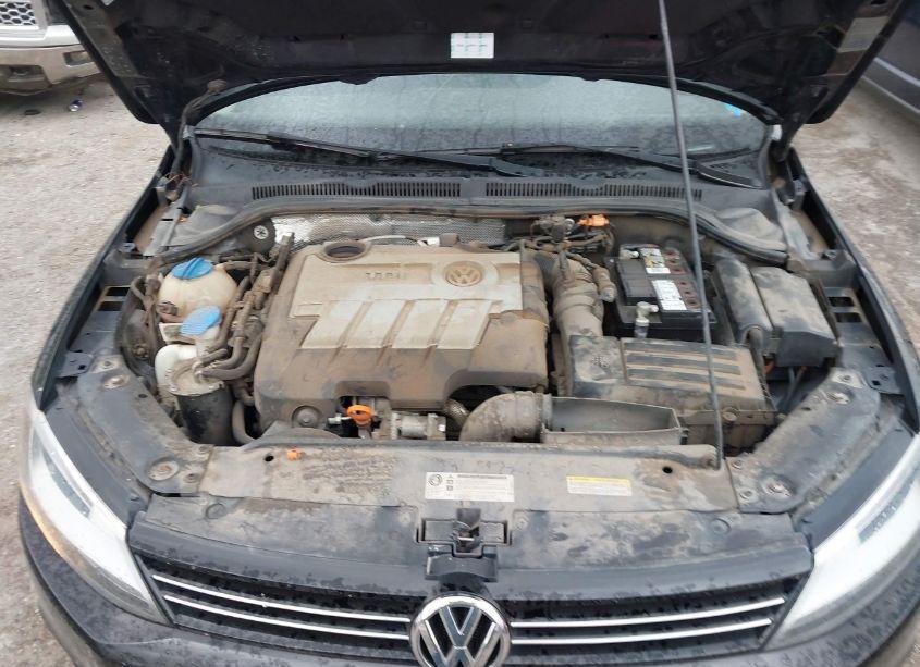 Photo 10 of 2013 Volkswagen Jetta 2.0L TDI (VIN 3VWLL7AJ0DM434942)
