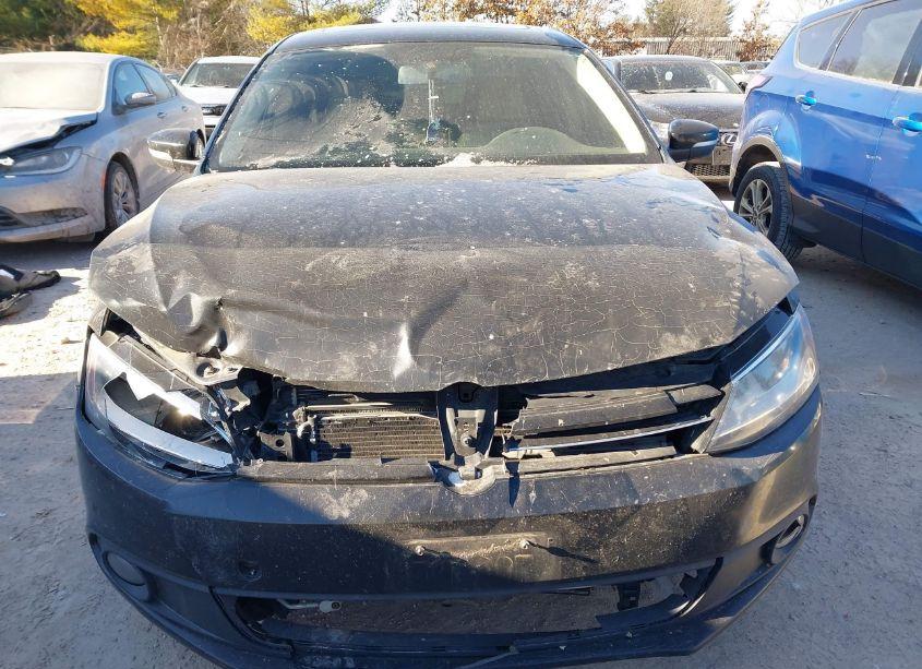 Photo 11 of 2011 Volkswagen Jetta 2.0L TDI (VIN 3VWLL7AJ1BM097968)