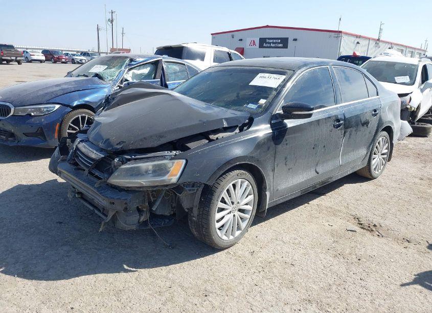 Photo 2 of 2014 Volkswagen Jetta 2.0L TDI (VIN 3VWLL7AJ1EM438046)