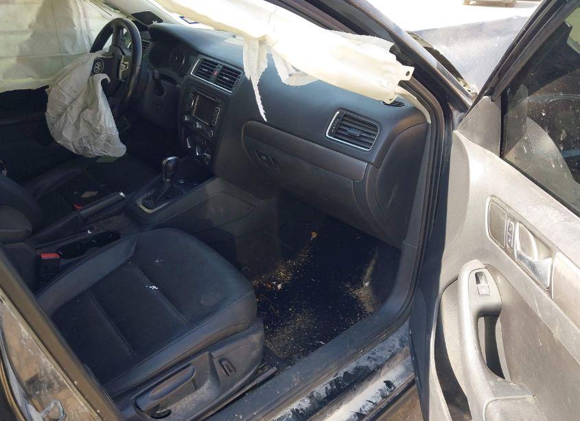 Photo 5 of 2014 Volkswagen Jetta 2.0L TDI (VIN 3VWLL7AJ1EM438046)