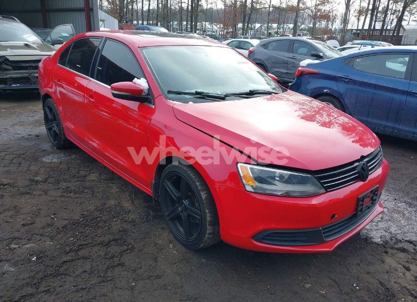 2014 Volkswagen Jetta 2.0L TDI (VIN 3VWLL7AJ2EM403323) main photo