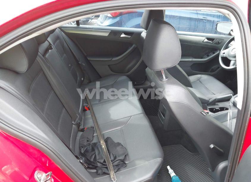 Photo 8 of 2014 Volkswagen Jetta 2.0L TDI (VIN 3VWLL7AJ2EM403323)