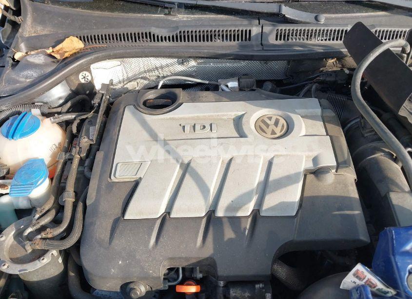 Photo 10 of 2013 Volkswagen Jetta 2.0L TDI (VIN 3VWLL7AJ3DM375157)