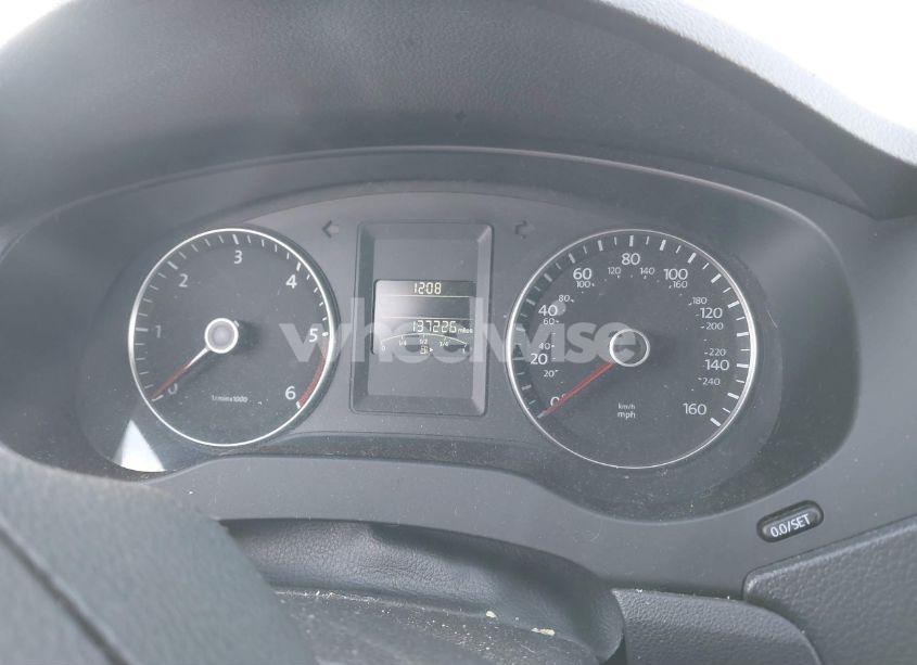 Photo 7 of 2013 Volkswagen Jetta 2.0L TDI (VIN 3VWLL7AJ3DM375157)
