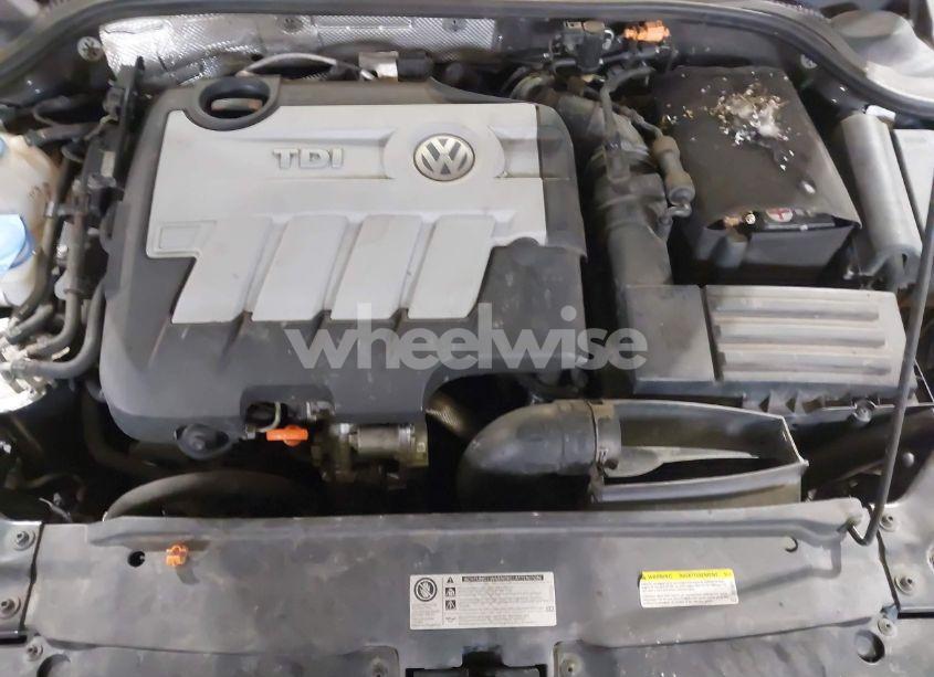 Photo 10 of 2013 Volkswagen Jetta 2.0L TDI (VIN 3VWLL7AJ3DM387003)