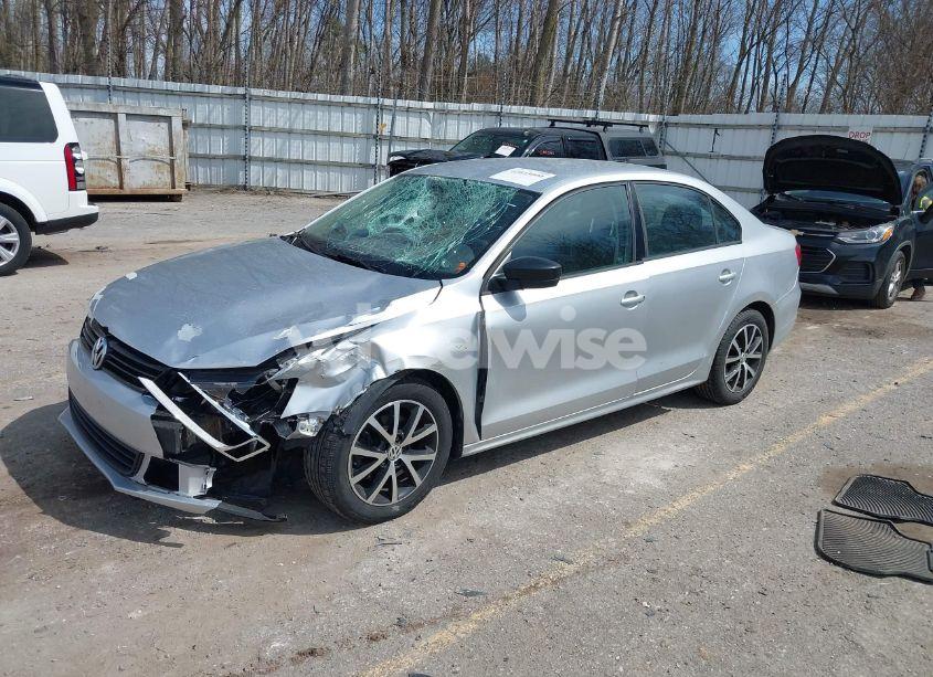 Photo 2 of 2014 Volkswagen Jetta 2.0L TDI VALUE EDITION (VIN 3VWLL7AJ3EM332617)