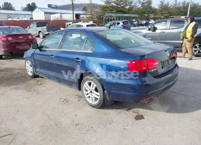 Photo 3 of 2014 Volkswagen Jetta 2.0L TDI (VIN 3VWLL7AJ3EM378397)