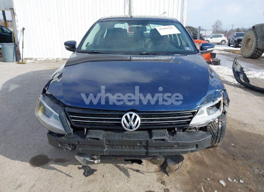 Photo 6 of 2014 Volkswagen Jetta 2.0L TDI (VIN 3VWLL7AJ3EM378397)