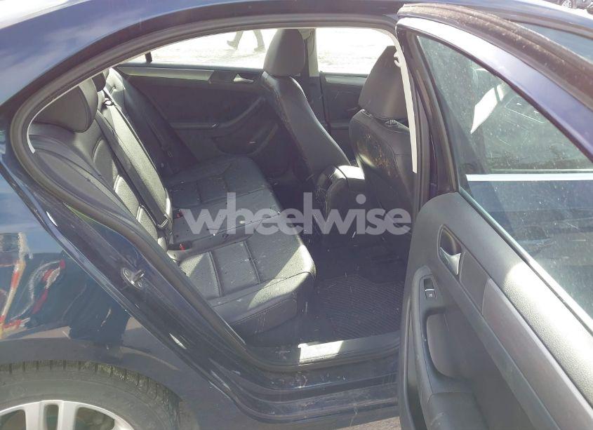 Photo 8 of 2014 Volkswagen Jetta 2.0L TDI (VIN 3VWLL7AJ3EM378397)