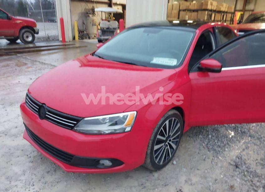 Photo 6 of 2014 Volkswagen Jetta 2.0L TDI (VIN 3VWLL7AJ3EM394597)