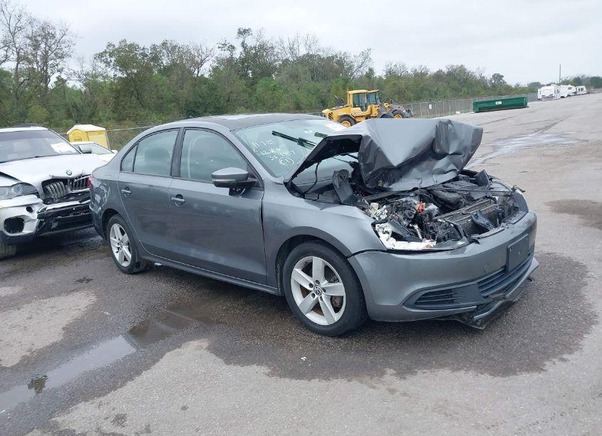 2012 Volkswagen Jetta 2.0L TDI (VIN 3VWLL7AJ4CM359757) main photo