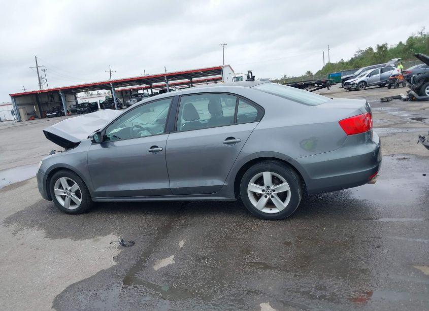 Photo 14 of 2012 Volkswagen Jetta 2.0L TDI (VIN 3VWLL7AJ4CM359757)