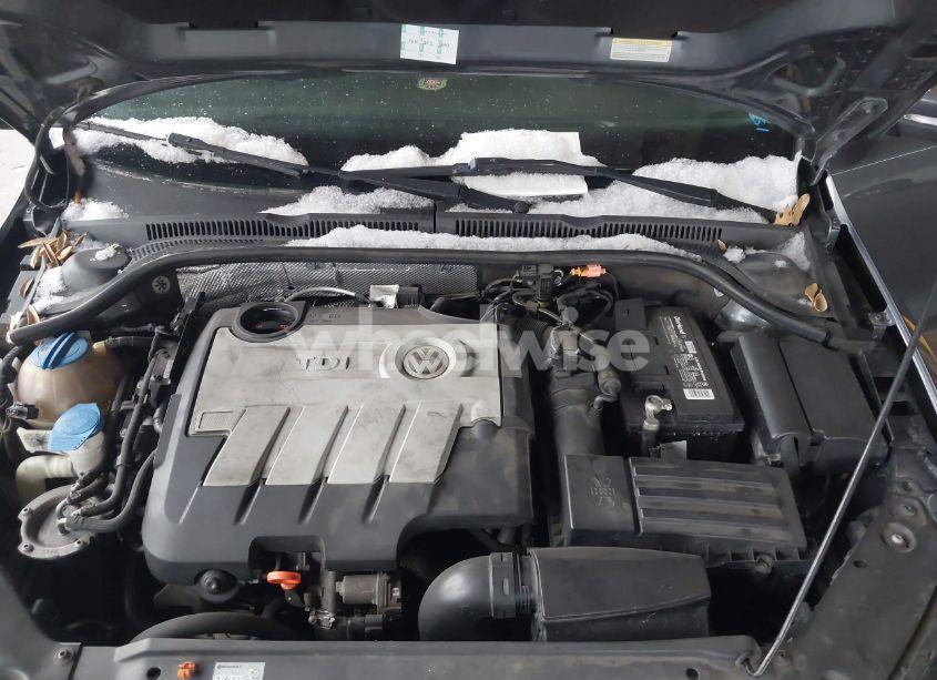 Photo 10 of 2012 Volkswagen Jetta 2.0L TDI (VIN 3VWLL7AJ4CM415535)
