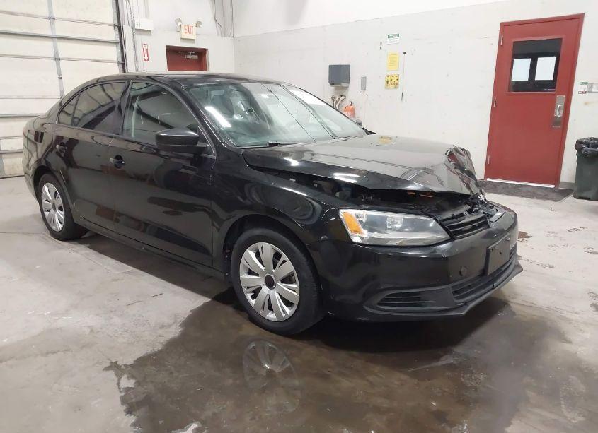 2014 Volkswagen Jetta 2.0L TDI VALUE EDITION (VIN 3VWLL7AJ4EM299630) main photo