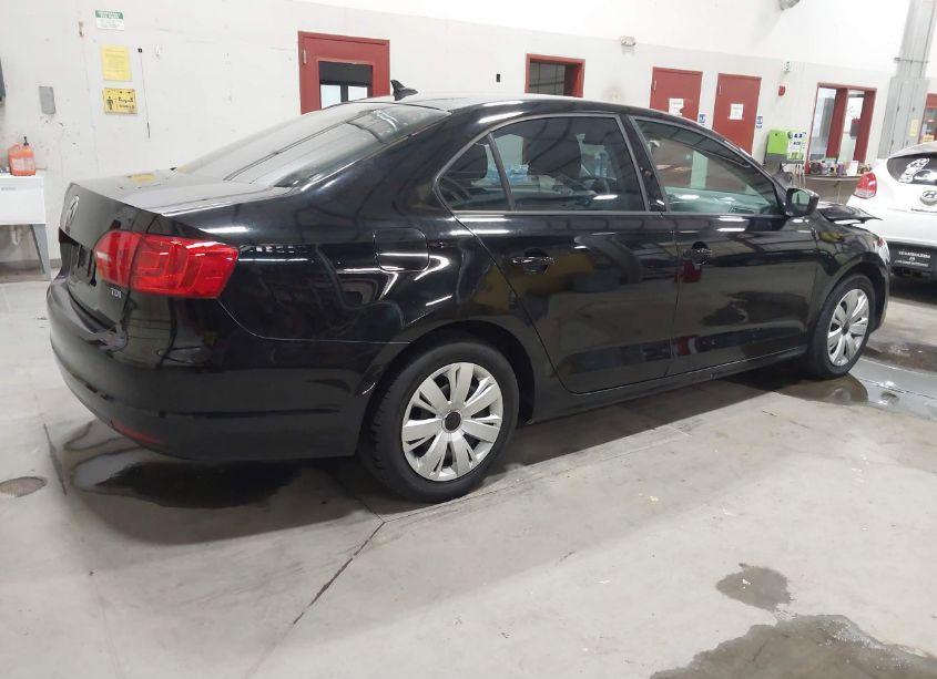 Photo 4 of 2014 Volkswagen Jetta 2.0L TDI VALUE EDITION (VIN 3VWLL7AJ4EM299630)