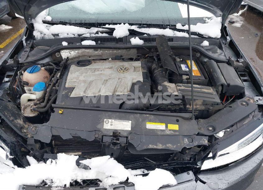 Photo 10 of 2014 Volkswagen Jetta 2.0L TDI (VIN 3VWLL7AJ4EM332920)