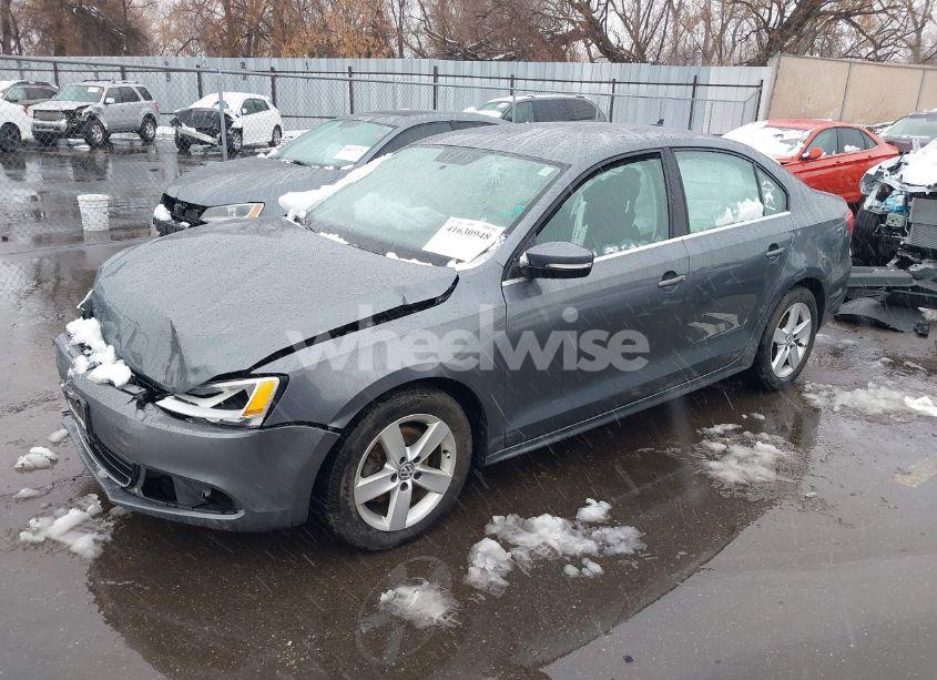 Photo 2 of 2014 Volkswagen Jetta 2.0L TDI (VIN 3VWLL7AJ4EM332920)