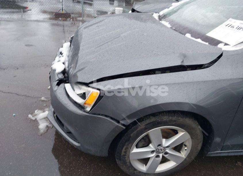 Photo 6 of 2014 Volkswagen Jetta 2.0L TDI (VIN 3VWLL7AJ4EM332920)