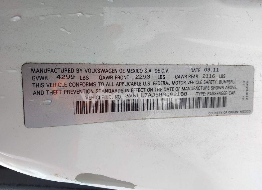 Photo 9 of 2011 Volkswagen Jetta 2.0L TDI (VIN 3VWLL7AJ5BM092188)