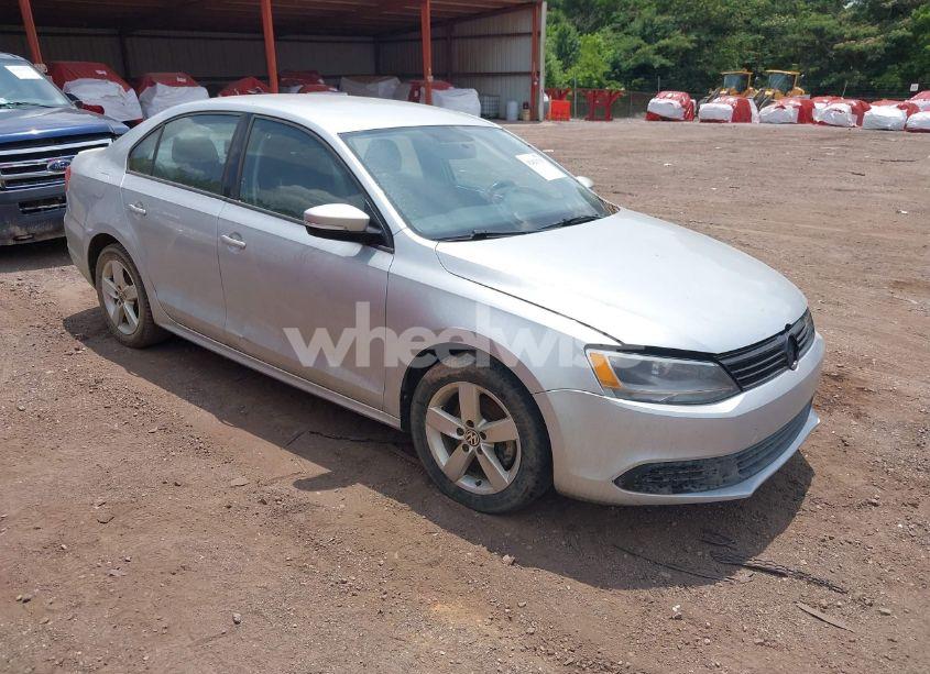 2012 Volkswagen Jetta TDI (VIN 3VWLL7AJ5CM081631) main photo