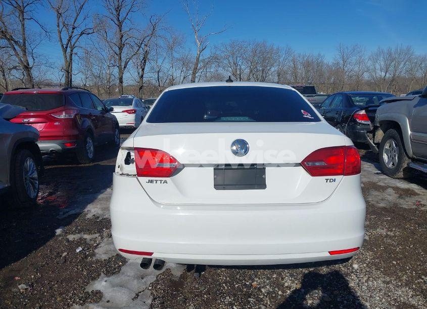 Photo 17 of 2012 Volkswagen Jetta 2.0L TDI (VIN 3VWLL7AJ5CM395540)