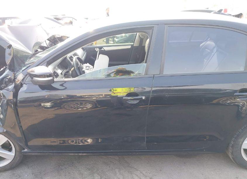 Photo 15 of 2012 Volkswagen Jetta 2.0L TDI (VIN 3VWLL7AJ5CM415334)