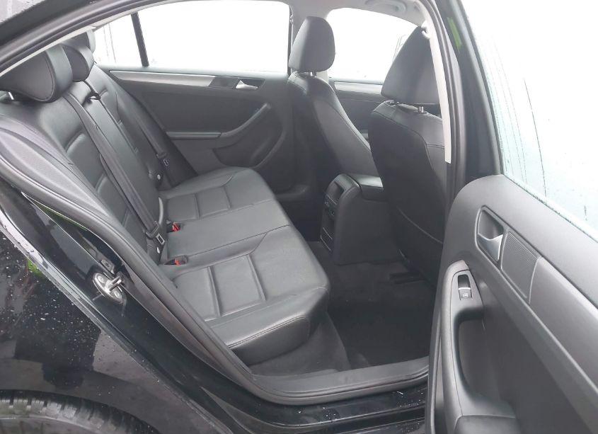 Photo 8 of 2013 Volkswagen Jetta 2.0L TDI (VIN 3VWLL7AJ5DM259541)