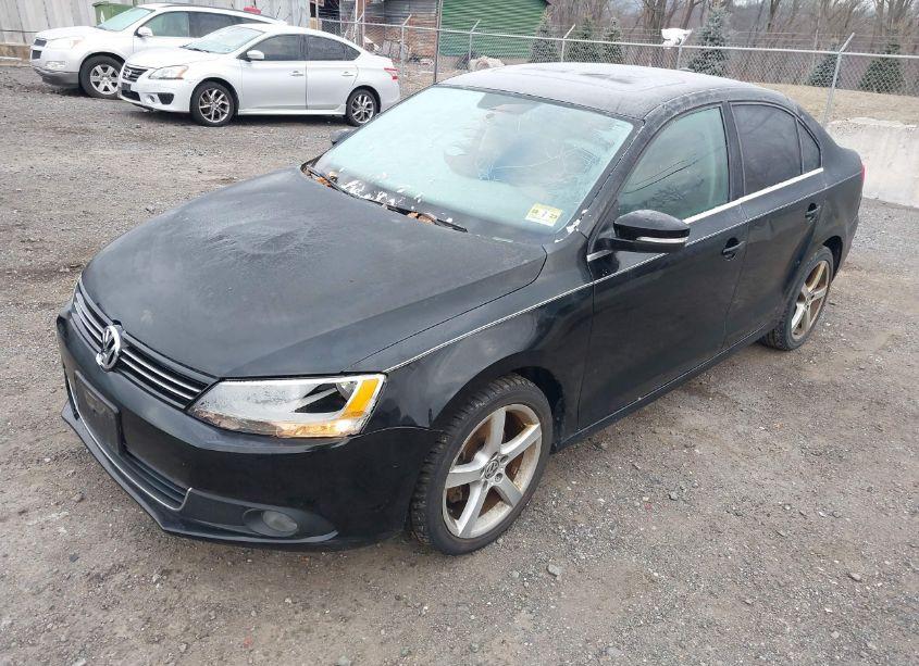 Photo 6 of 2013 Volkswagen Jetta 2.0L TDI (VIN 3VWLL7AJ5DM395605)