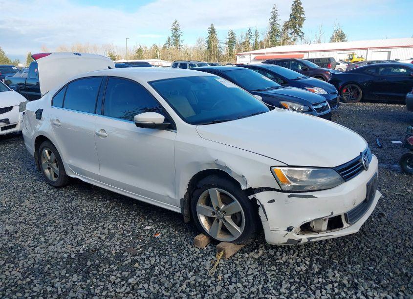 2014 Volkswagen Jetta 2.0L TDI (VIN 3VWLL7AJ5EM352271) main photo