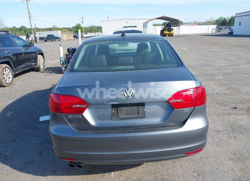 Photo 16 of 2013 Volkswagen Jetta 2.0L TDI (VIN 3VWLL7AJ6DM291317)