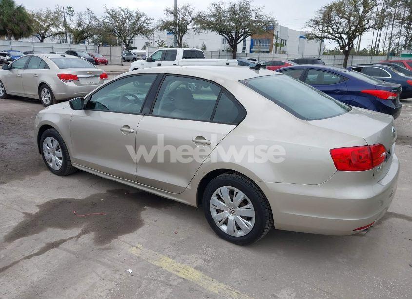 Photo 3 of 2014 Volkswagen Jetta 2.0L TDI VALUE EDITION (VIN 3VWLL7AJ6EM330604)